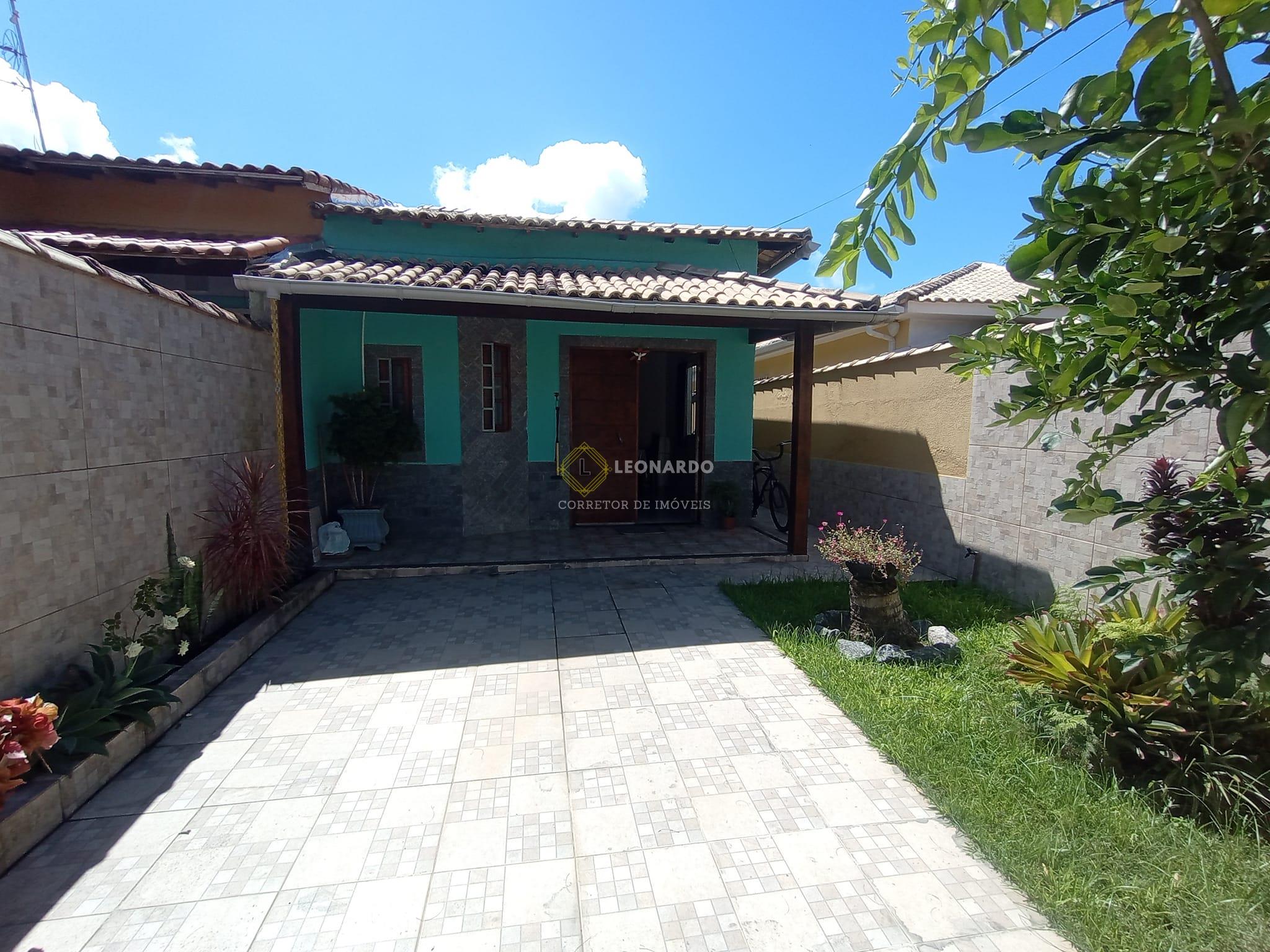 ÓTIMA CASA COM 3QTS E PISCINA BEM LOCALIZADA EM ITAIPUAÇU!!!